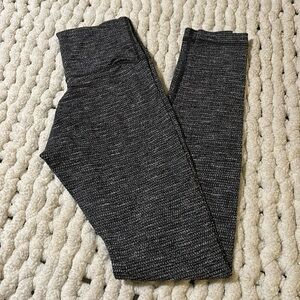 Lululemon leggings size 6